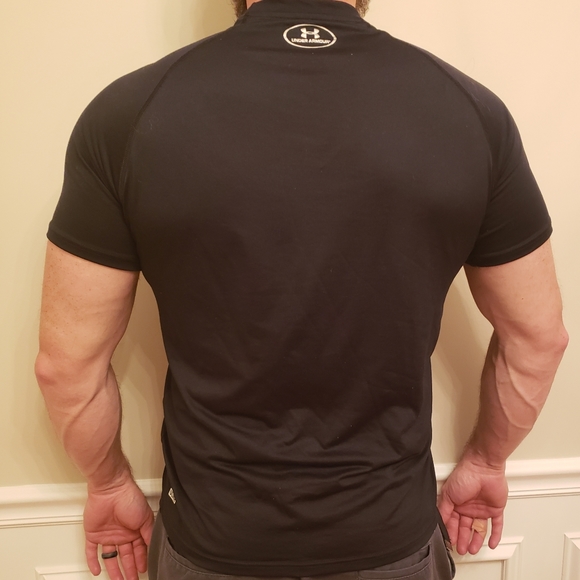 Under Armour Tee - Picture 7 of 7